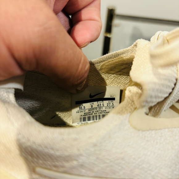 Nike Epic React Flyknit AQ0070 201 Light Cream Women’s Size 10.5 - Picture 3 of 11